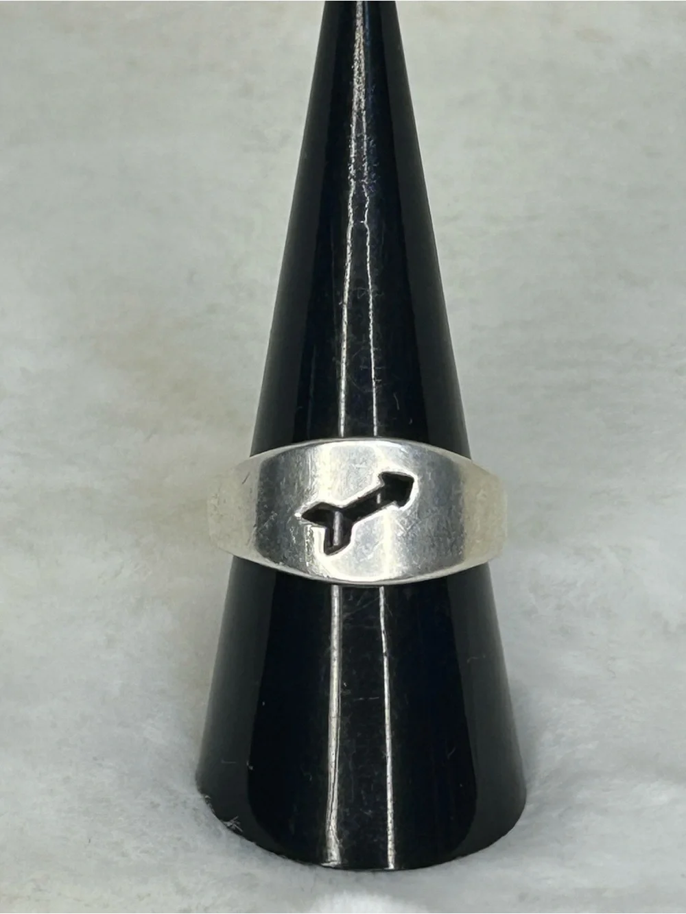 VINTAGE STERLING SILVER 925 ARROW RING